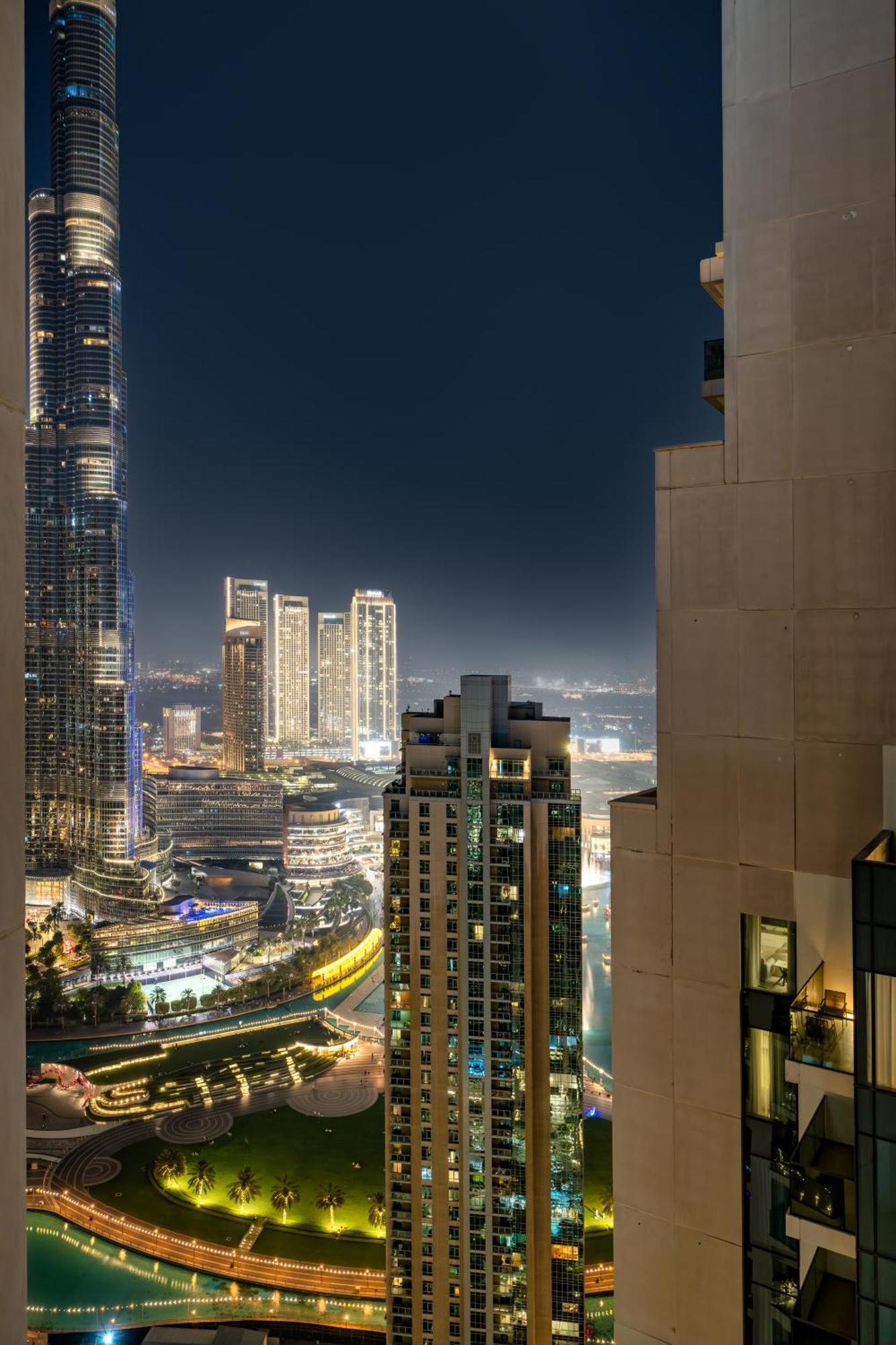 Apartment 5 Min To Burj & Mall, Pool With Burj View Dubai