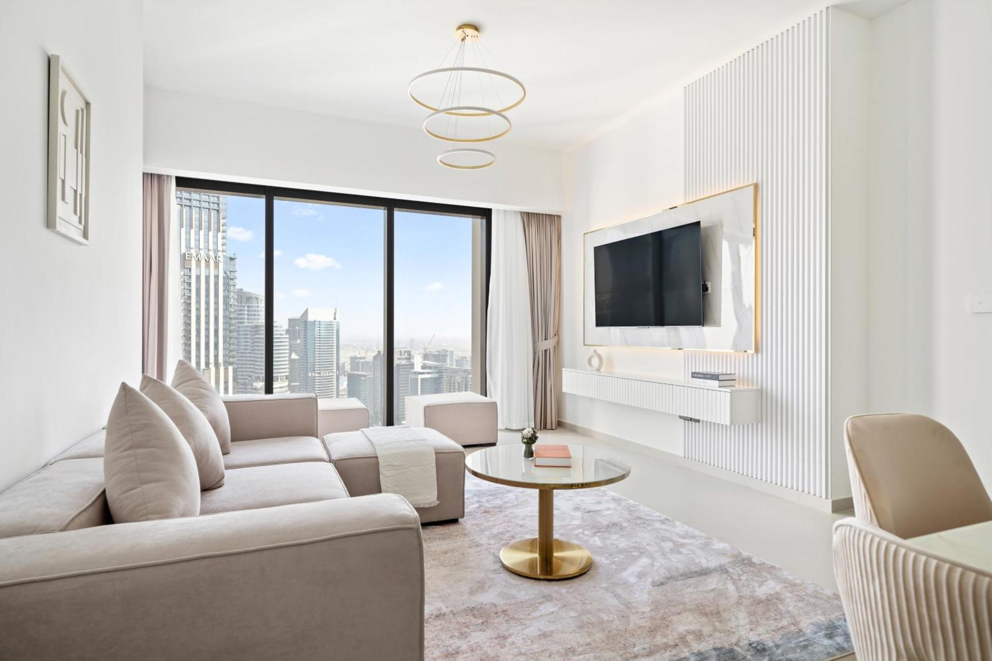 Apartment 5 Min To Burj & Mall, Pool With Burj View *