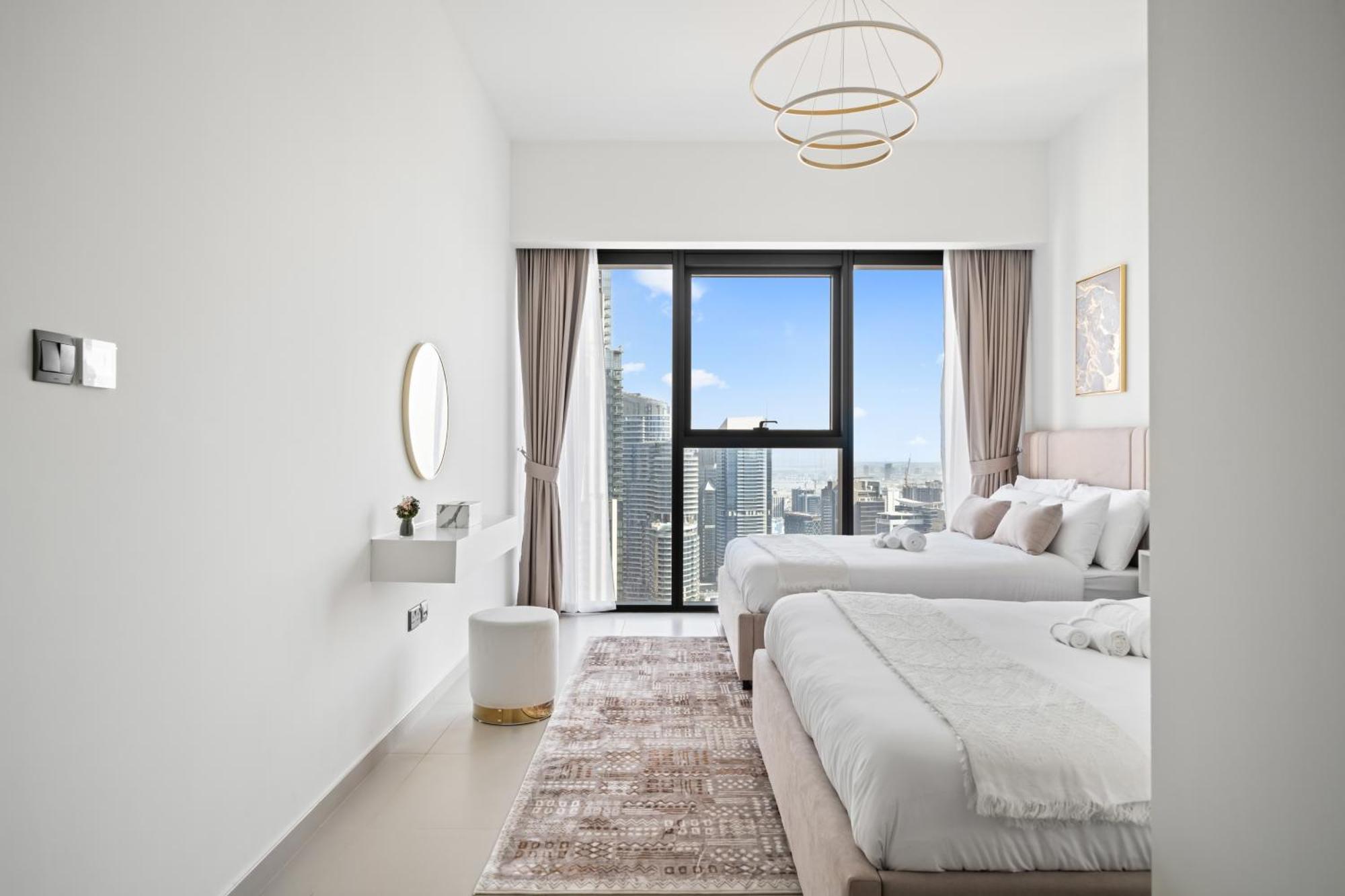 Apartment 5 Min To Burj & Mall, Pool With Burj View